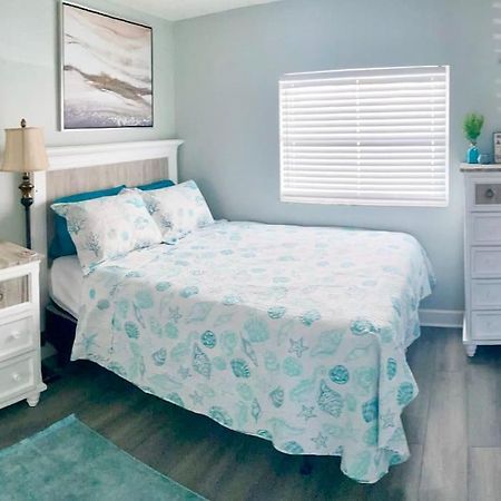 Sparkling 2Bed 1Bath Beach Home - Unit 214 Какао-Бич Экстерьер фото
